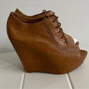 Cognac wedge heel